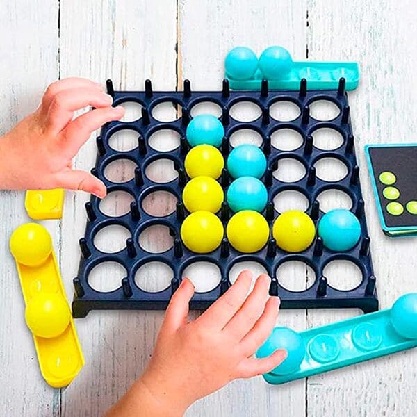 Skákacia loptová stolová hra slider